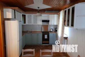 Дом 250м², 3-этажный, посуточно,