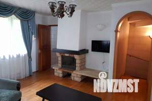 Дом 250м², 3-этажный, посуточно,