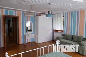 Дом 250м², 3-этажный, посуточно,