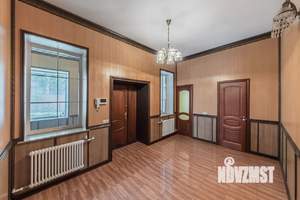 Дом 525м², 3-этажный, участок 11 сот.