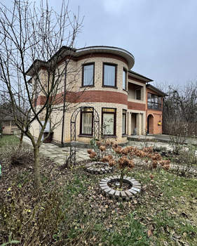 Дом 245м², 2-этажный, участок 5 сот.