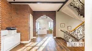 Таунхаус 395м², 4-этажный, участок 2 сот.