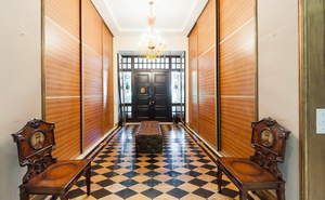 Дом 1400м², 3-этажный, участок 50 сот.