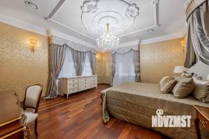 Дом 687м², 3-этажный, участок 21 сот.