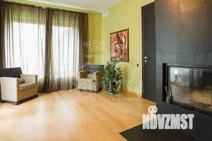 Дом 600м², 3-этажный, участок 8 сот.