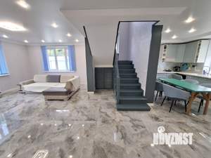 Дом 220м², 2-этажный, участок 8 сот.