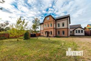 Дом 525м², 3-этажный, участок 11 сот.