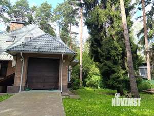 Дом 243м², 3-этажный, участок 12 сот.