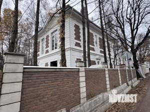 Коттедж 390м², 3-этажный, участок 10 сот.