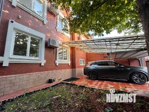 Таунхаус 230м², 3-этажный, участок 3 сот.