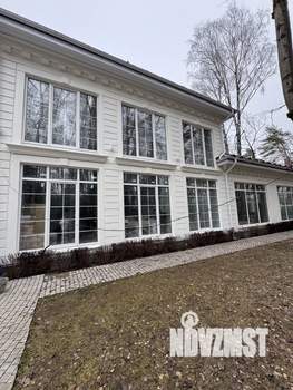 Коттедж 390м², 3-этажный, участок 10 сот.