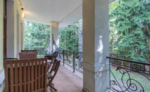 Дом 405м², 3-этажный, участок 15 сот.