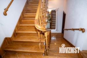 Таунхаус 258м², 3-этажный, участок 5 сот.