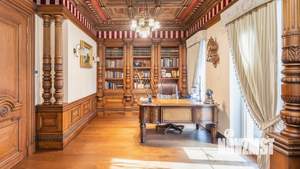 Таунхаус 395м², 4-этажный, участок 2 сот.