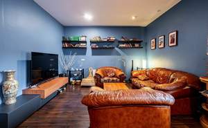 Дом 375м², 3-этажный, участок 12 сот.