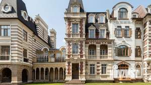 Таунхаус 395м², 4-этажный, участок 2 сот.