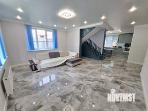 Дом 220м², 2-этажный, участок 8 сот.