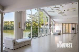 Дом 2160м², 3-этажный, участок 38 сот.