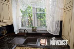 Таунхаус 258м², 3-этажный, участок 5 сот.