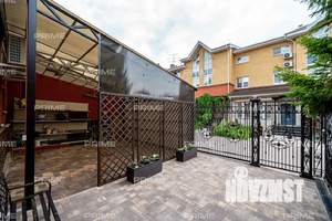 Таунхаус 260м², 3-этажный, участок 2 сот.