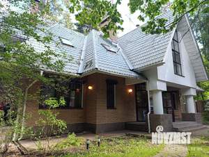 Дом 243м², 3-этажный, участок 12 сот.