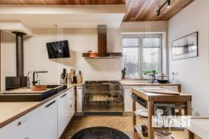 Таунхаус 250м², 2-этажный, на длительный срок, 