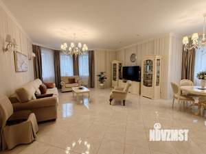 Дом 250м², 2-этажный, на длительный срок, 