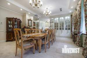 Коттедж 360м², 3-этажный, на длительный срок, 