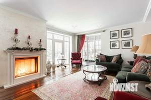 Дом 337м², 3-этажный, на длительный срок, 