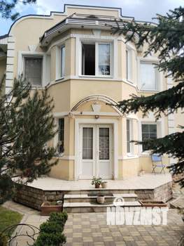 Дом 350м², 3-этажный, на длительный срок, 