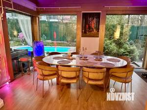 Дом 250м&sup2;, 2-этажный, посуточно, 