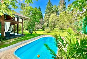 Дом 250м², 2-этажный, на длительный срок, 