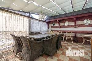 Коттедж 360м², 3-этажный, на длительный срок, 