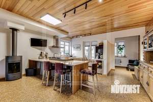 Таунхаус 250м², 2-этажный, на длительный срок, 