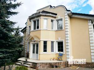 Дом 350м², 3-этажный, на длительный срок, 