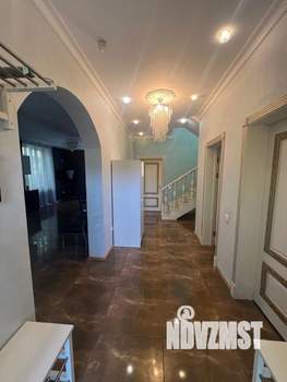 Дом 200м², 2-этажный, на длительный срок, 