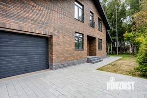 Коттедж 300м², 2-этажный, участок 14 сот.  