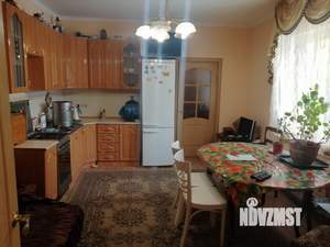 Дом 102м&sup2;, 3-этажный, участок 6 сот.  