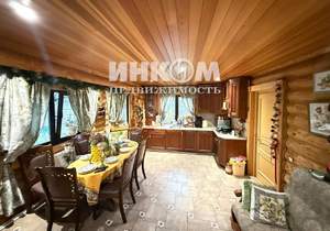 Дом 250м², 2-этажный, участок 8 сот.  