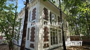 Дом 280м², 3-этажный, участок 12 сот.  