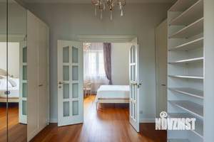 Таунхаус 280м², 3-этажный, участок 3 сот.  