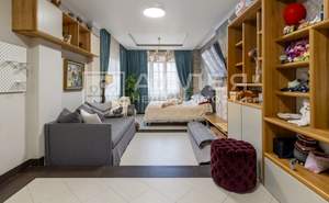 Дом 650м², 3-этажный, участок 35 сот.  
