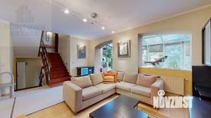 Таунхаус 220м², 3-этажный, участок 5 сот.  