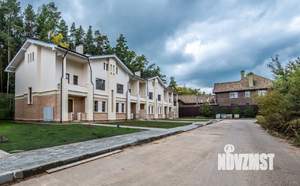 Таунхаус 216м&sup2;, 3-этажный, участок 3 сот.  