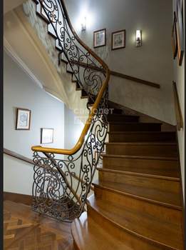 Дом 385м², 4-этажный, участок 2 сот.  