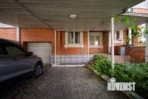 Таунхаус 220м², 3-этажный, участок 3 сот.  