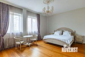 Таунхаус 280м², 3-этажный, участок 3 сот.  