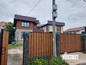 Дом 216м², 3-этажный, участок 4 сот.  