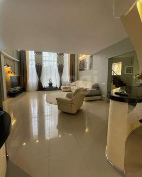 Дом 336м², 3-этажный, участок 7 сот.  