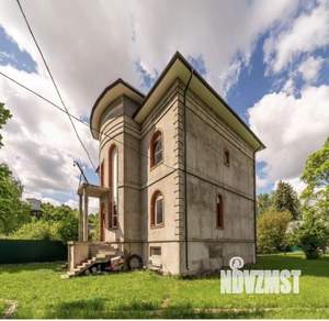 Дом 420м², 3-этажный, участок 20 сот.  